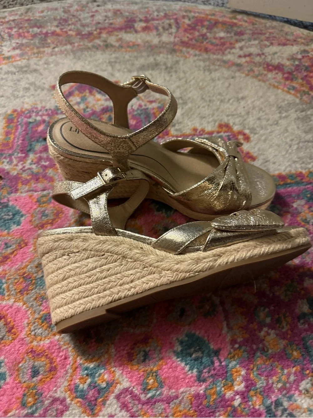 NWOT Life Stride Metallic Gold Bow Wedge Sandals